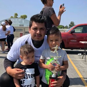 Meet your Posher, Omar